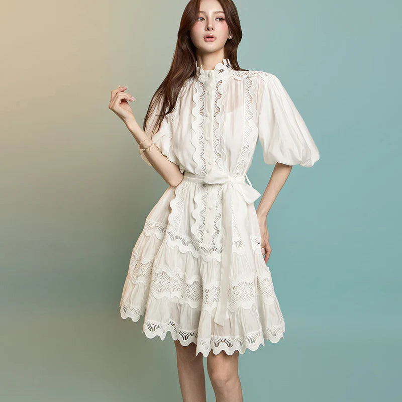Váy cổ bẻ có dây đeo